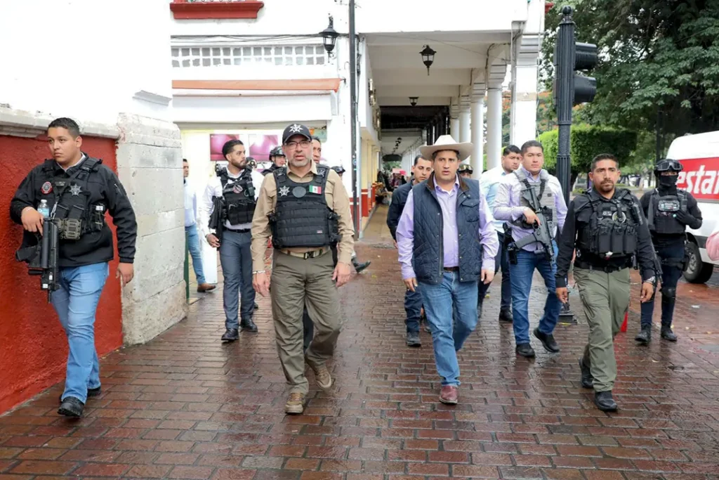 La SSP Michoacán refuerza la vigilancia en Uruapan con apoyo federal, cobertura total del municipio, monitoreo del C5 y despliegues de la Guardia Civil.