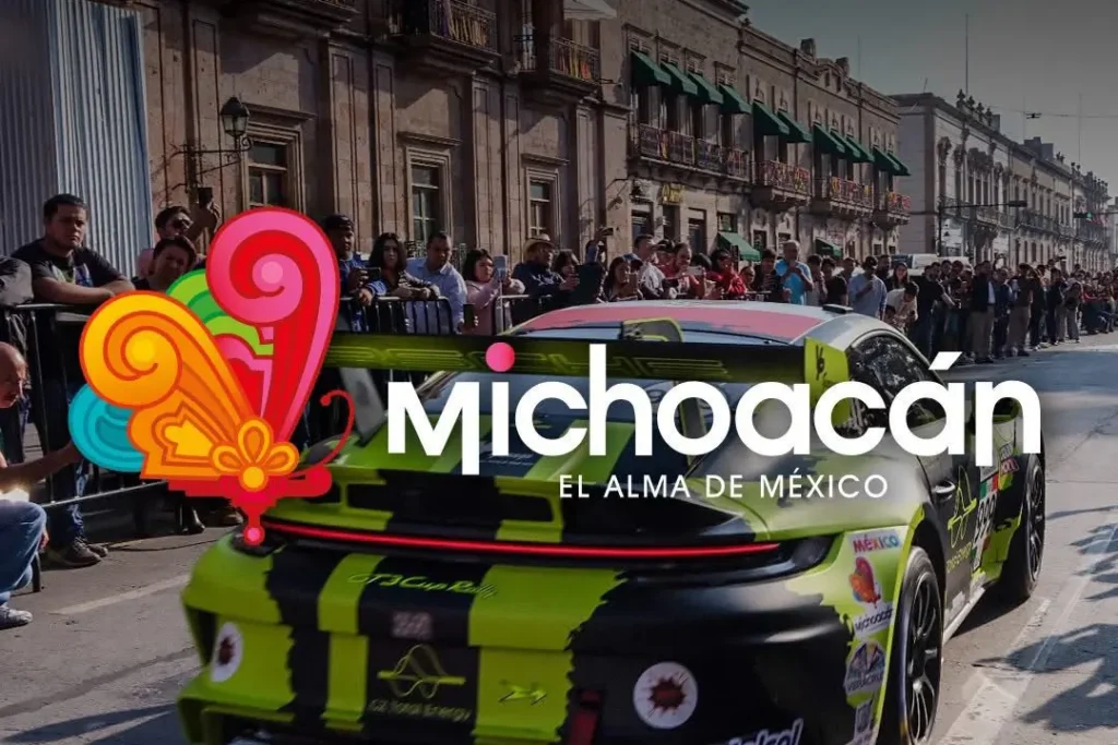 La Carrera Panamericana 2025 llega hoy a Michoacán con 44 pilotos internacionales. Vive la adrenalina del rally automovilístico frente a la Catedral de Morelia.