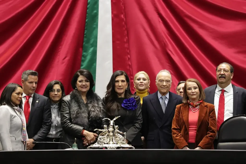 Alejandro Gertz Manero rinde protesta ante la Comisión Permanente del Congreso de la Unión