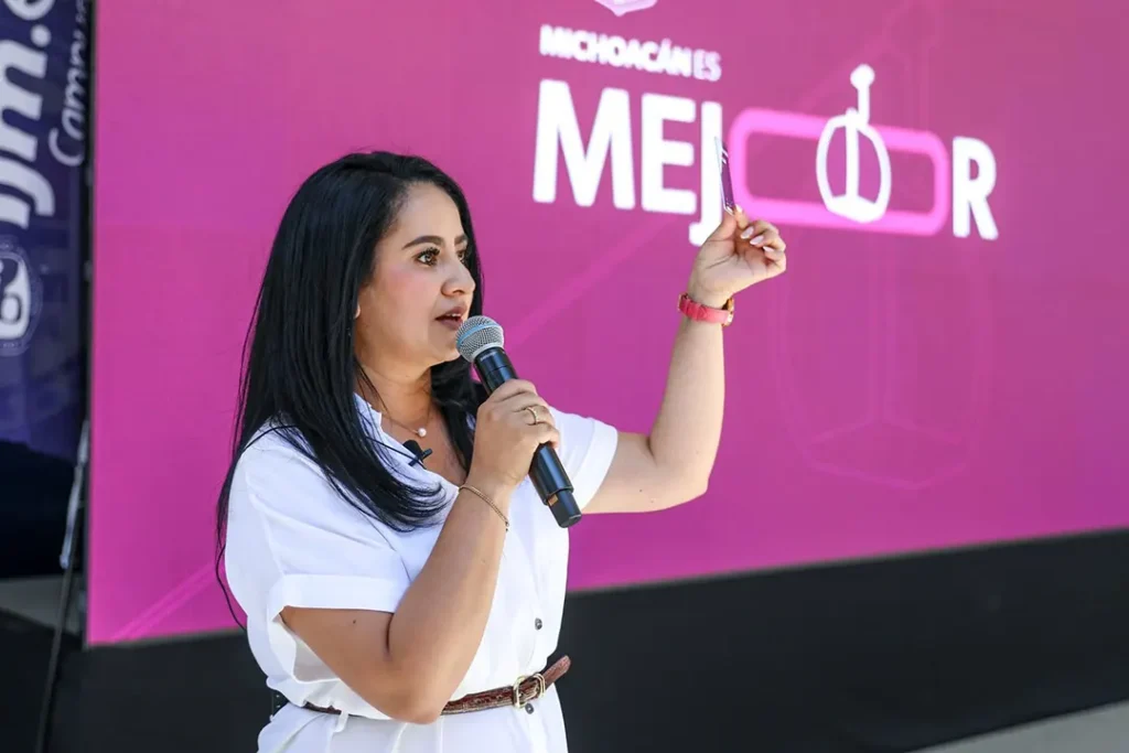 Pruebas del teleférico de Uruapan con las primeras cabinas del sistema de transporte aéreo en Michoacán.