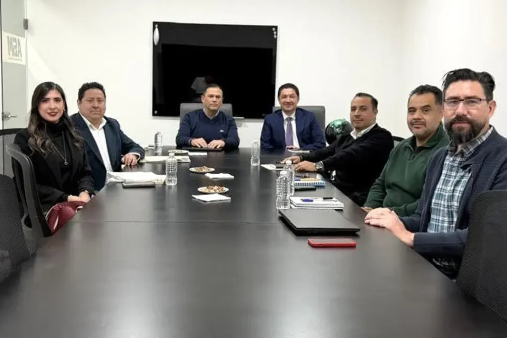 Reunión entre la Auditoría Superior de Michoacán y el Poder Judicial para fortalecer la transparencia institucional.