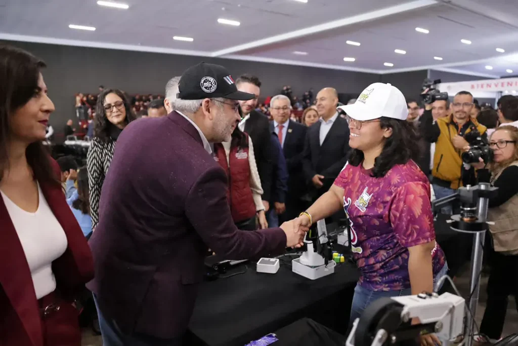 Jóvenes compiten en el Campeonato Nacional de Robótica y STEM 2026 en Morelia.