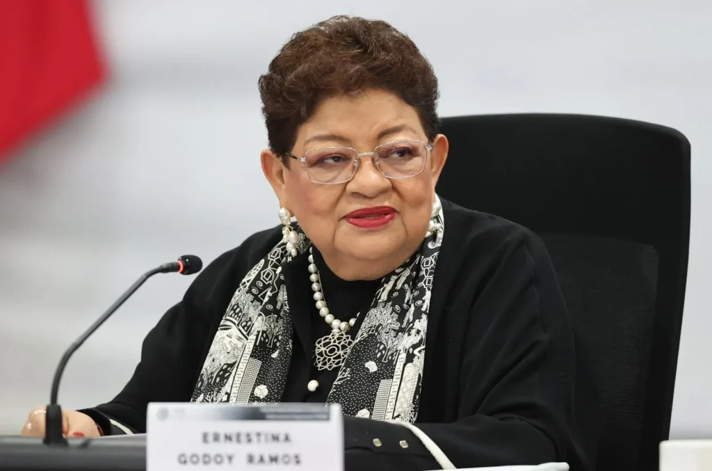 Ernestina Godoy preside encuentro nacional de fiscalías para coordinar acciones contra la extorsión en México.