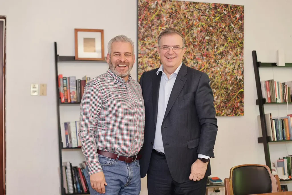 Alfredo Ramírez Bedolla habla sobre la negociación del T-MEC y la certificación Pro-Forest Avocado en Michoacán.