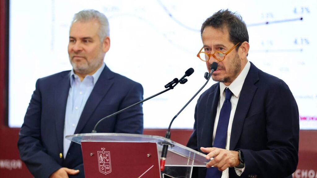 Claudio Mendez anuncia cifras de empleo formal en Michoacán