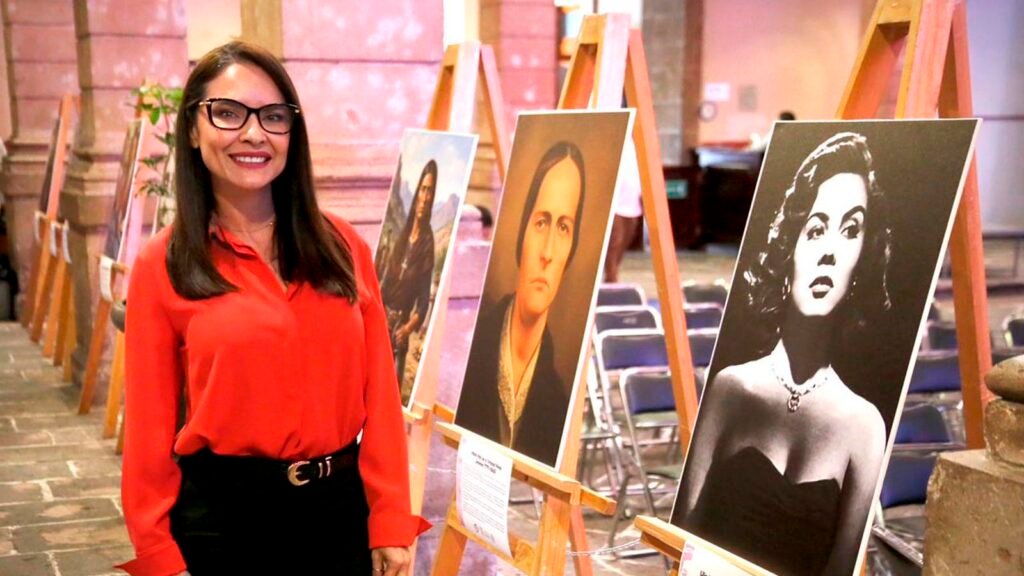 Inaugura Nalleli Pedraza exposición fotográfica en el Congreso para conmemorar a mujeres michoacanas