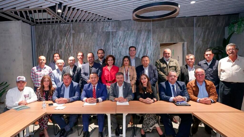 Fiscalía de Michoacán se reúne con empresarios en Morelia para abordar seguridad