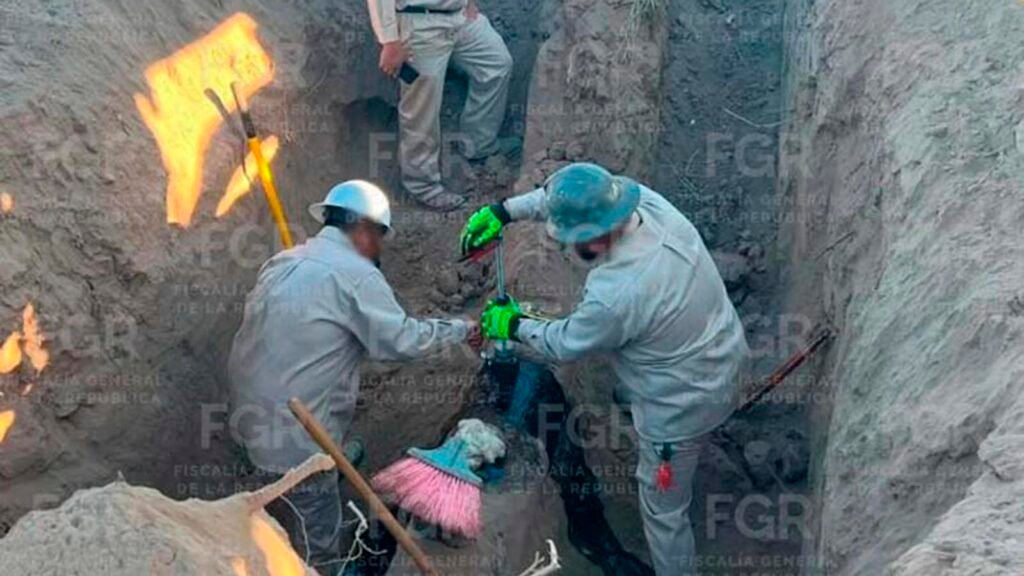 ducto de Pemex con toma clandestina