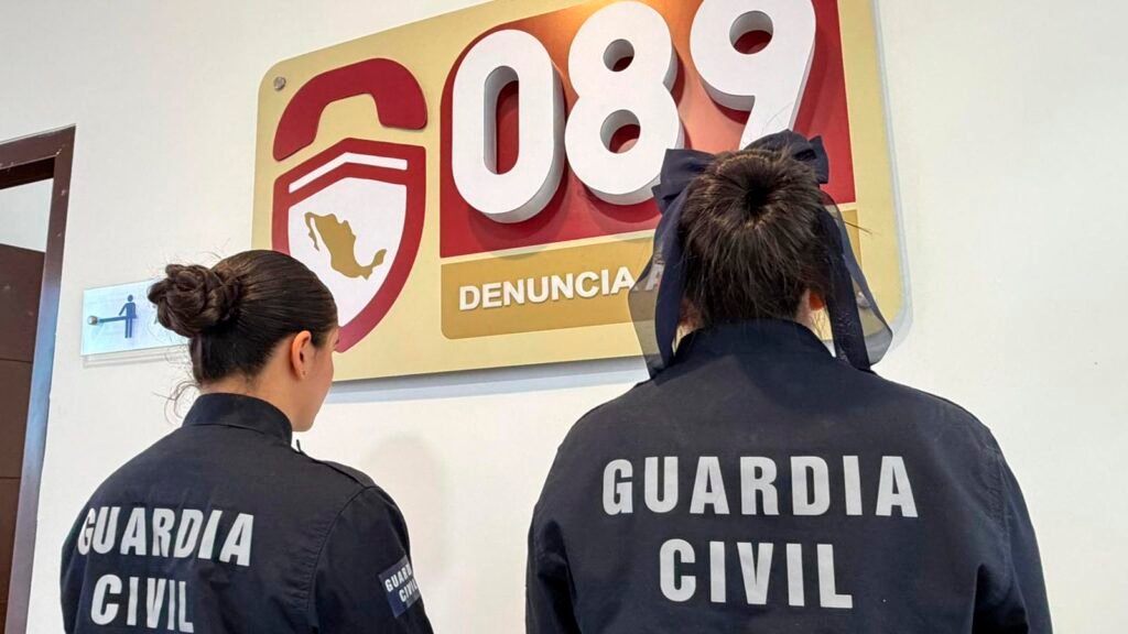 Elementos de la SSP y Guardia Civil durante operativo que permitió frustrar un secuestro virtual en Zitácuaro y localizar a una mujer de 53 años sana y salva.