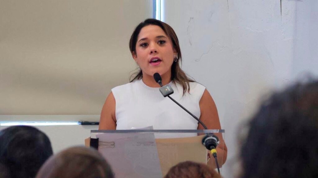 Diputada Xóchitl Ruiz durante parlamento regional sobre derechos humanos