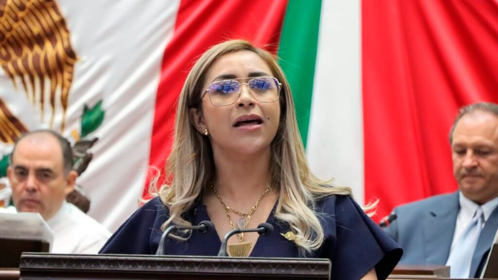 La diputada Grecia Aguilar propone frenar el aumento a peajes en autopistas por su impacto en la economía familiar y exige mayor transparencia en las tarifas.