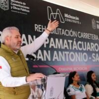 Alfredo Ramírez Bedolla infraestructura carretera Michoacán
