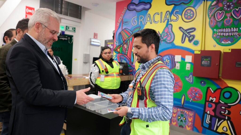 Alfredo Ramírez Bedolla anuncia récord de empleo formal en Michoacán