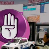 Aplicación 911 Michoacán con botón Línea Violeta