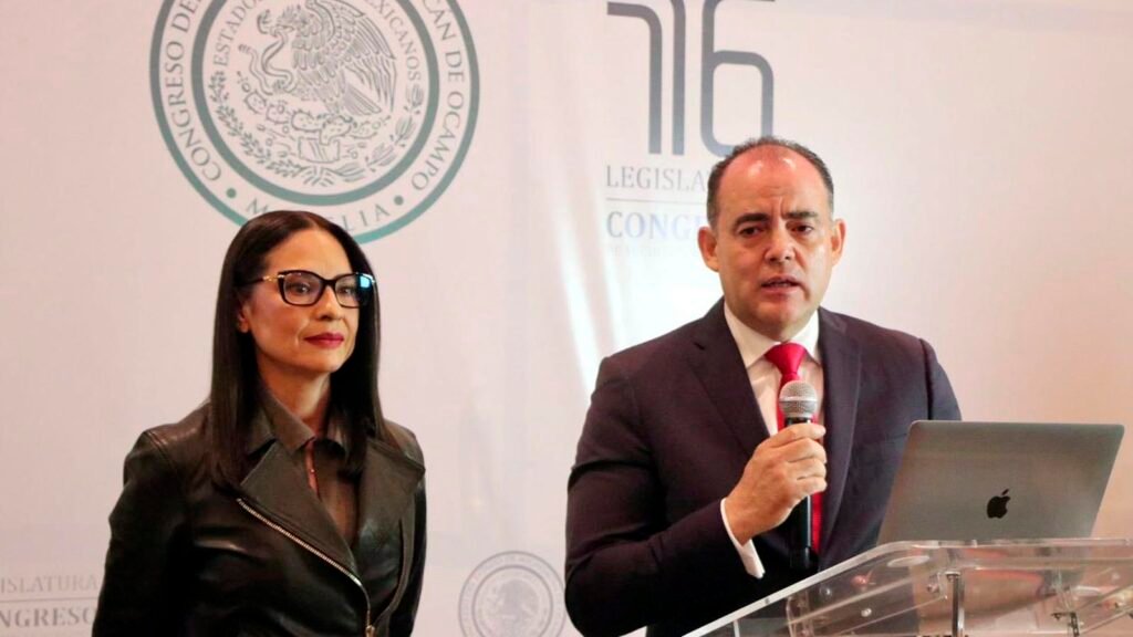 Baltazar Gaona García diputado de Michoacán