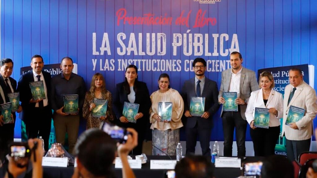 Presentación de libro sobre salud pública en el Congreso de Michoacán