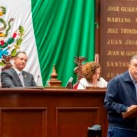 Diputado Juan Carlos Barragán durante presentación de iniciativa