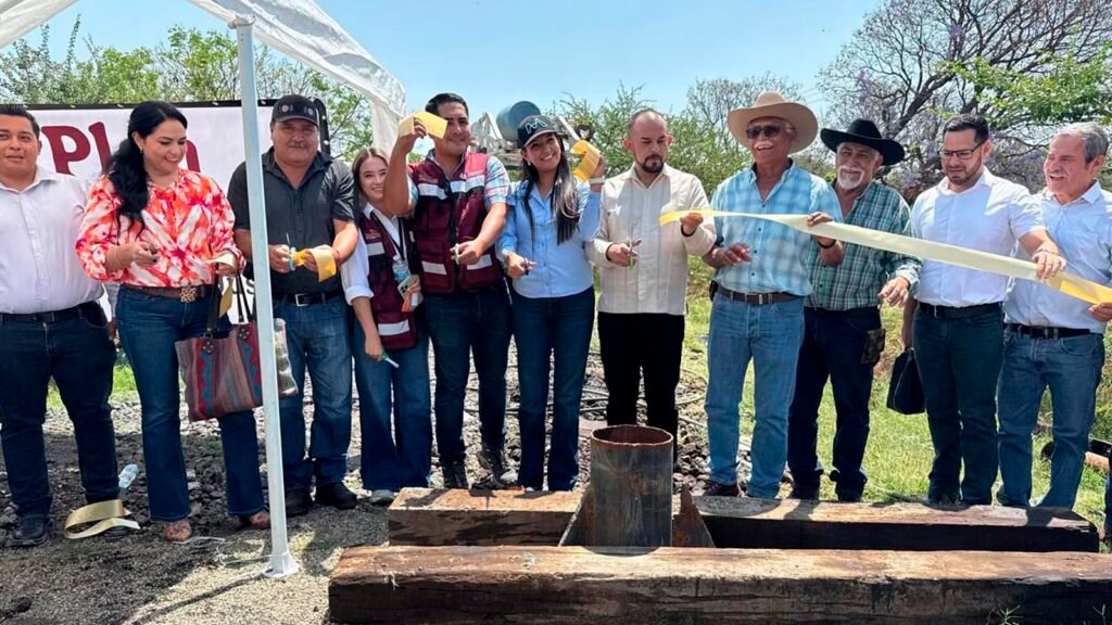 Pozo profundo de agua potable en Tanhuato Michoacán
