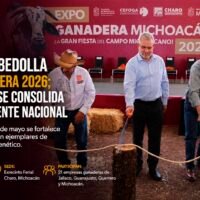 Alfredo Ramírez Bedolla durante la inauguración de la Expo Ganadera Michoacán 2026 en Charo