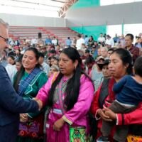 Alfredo Ramírez Bedolla durante el arranque del Programa Obras por Cooperación en Zitácuaro
