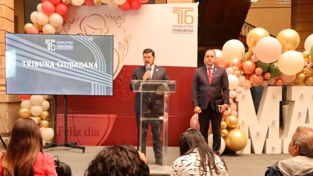 El Congreso de Michoacán analiza una iniciativa ciudadana para reconocer al líder agrarista Primo Tapia en el Muro de Honor del Palacio Legislativo.