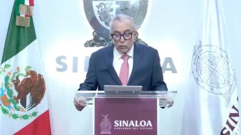 El gobernador de Sinaloa, Rubén Rocha Moya, pidió licencia temporal al cargo tras acusaciones desde EU. Asegura que busca facilitar las investigaciones.