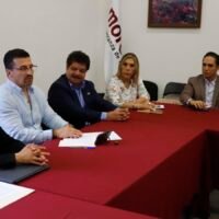Reunión de integrantes de Canaco Morelia con diputados del congreso