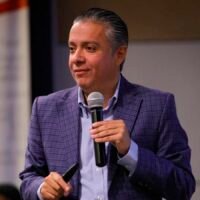 Luis Navarro anuncia Programa de Regularización Fiscal 2026 en Michoacán