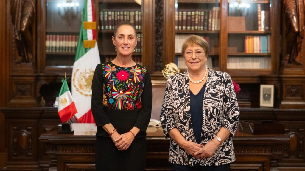 Michelle Bachelet durante reunión con Claudia Sheinbaum en Palacio Nacional