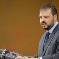 Raúl Zepeda Villaseñor, secretario de Gobierno de Michoacán, durante una declaración sobre la remoción de consejeros del IEM.
