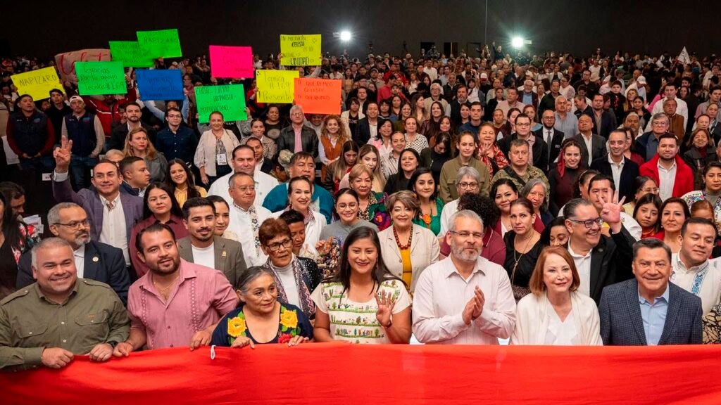 La senadora Celeste Ascencio en su segundo informe legislativo