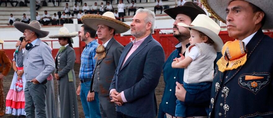 El gobernador Alfredo Ramírez Bedolla durante la inauguración de la Segunda Fase del Campeonato Estatal Charro Michoacán 2026.