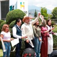 Alfredo Ramírez Bedolla durante la inauguración del Centro Libre en Hidalgo, Michoacán.