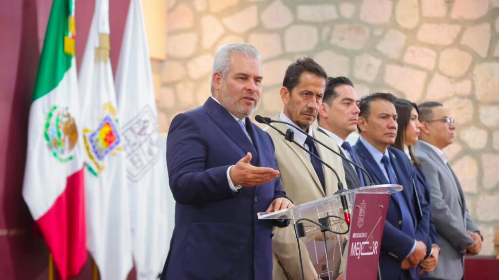 El Gobierno de Michoacán impulsa una inversión histórica de 42 mil 713 millones de pesos para ampliar carreteras estratégicas y fortalecer la conectividad regional.