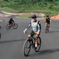 El gobernador Alfredo Ramírez Bedolla supervisa las obras del Segundo Anillo Periférico de Morelia.