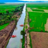 Canal de Erongarícuaro rehabilitado con acceso al lago de Pátzcuaro.