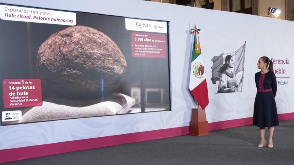 Claudia Sheinbaum durante la conferencia donde informó sobre la recuperación de bienes culturales.