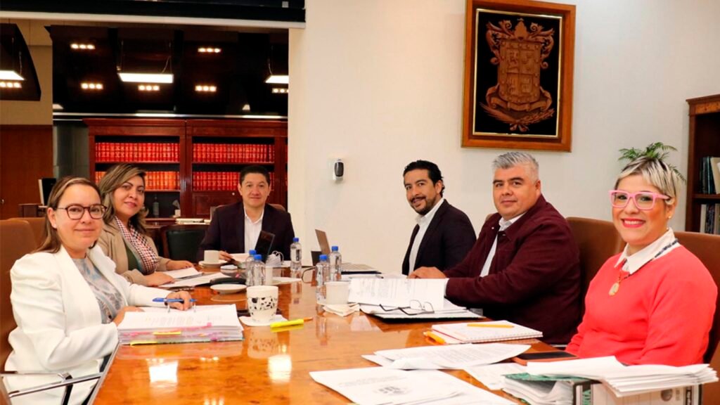 Sesión del Órgano de Administración Judicial del Poder Judicial de Michoacán.