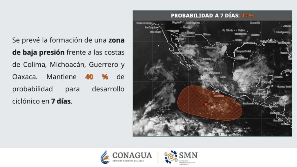Nubes de tormenta sobre la costa de Michoacán durante la temporada de lluvias.