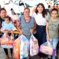 Kits de pañales preparados para su entrega a madres autónomas en Morelia.