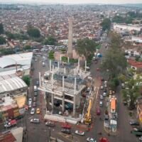 Trabajos de instalación del cable principal del teleférico de Morelia.