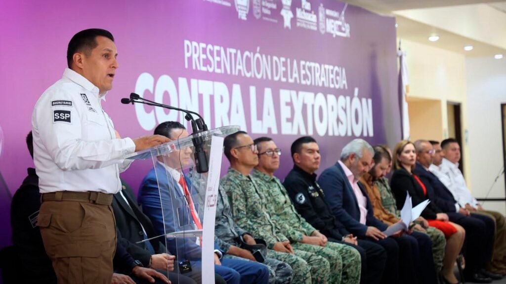 José Antonio Cruz Medina presenta la estrategia estatal contra la extorsión en Michoacán.