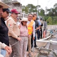 Alfredo Ramírez Bedolla supervisa la Planta de Tratamiento de Aguas Residuales San Antonio en Uruapan.