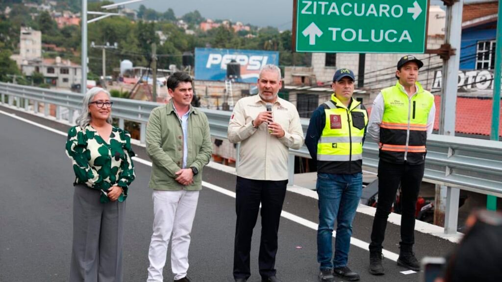 Alfredo Ramírez Bedolla durante el Segundo Informe de Gobierno de Zitácuaro.
