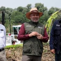 Alfredo Ramírez Bedolla durante un anuncio sobre la recuperación del lago de Pátzcuaro.