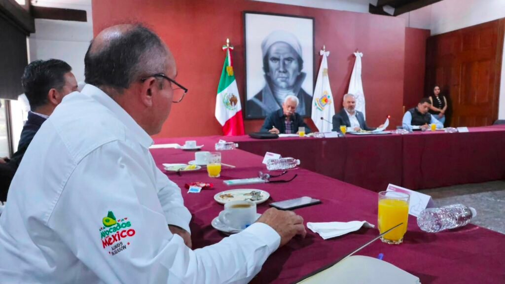 Bedolla y Apeam acuerdan reforzar seguridad y trazabilidad del aguacate de Michoacán