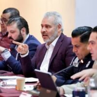 Bedolla anuncia ambulancias y recursos para comunidades indígenas de Michoacán