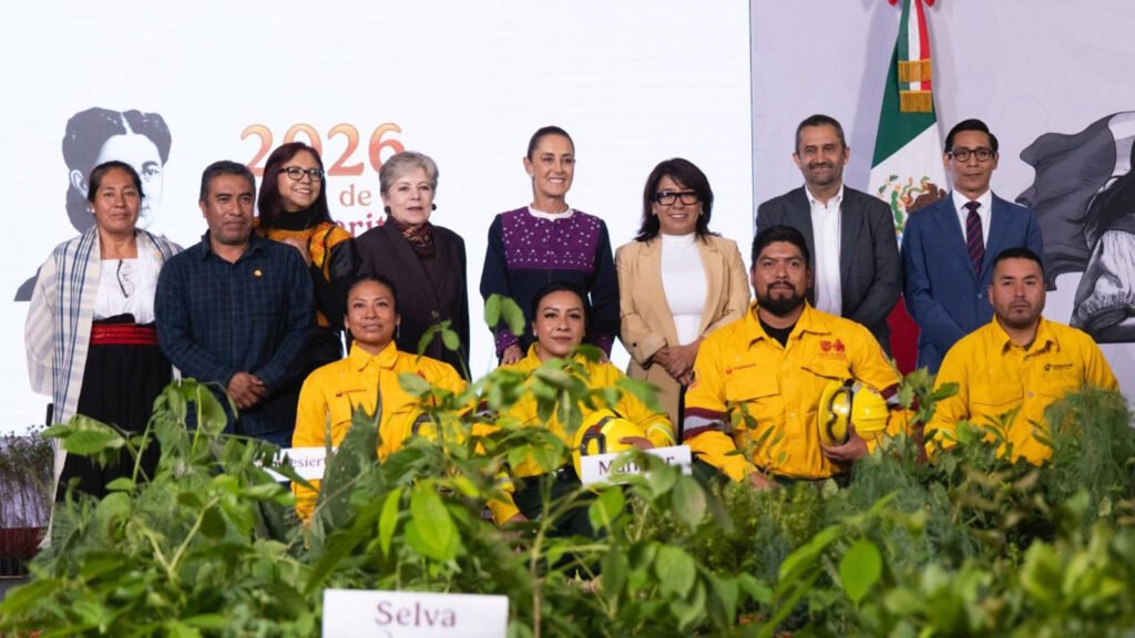 La presidenta Claudia Sheinbaum presenta la Jornada Nacional de Reforestación 2026 durante la conferencia matutina.
