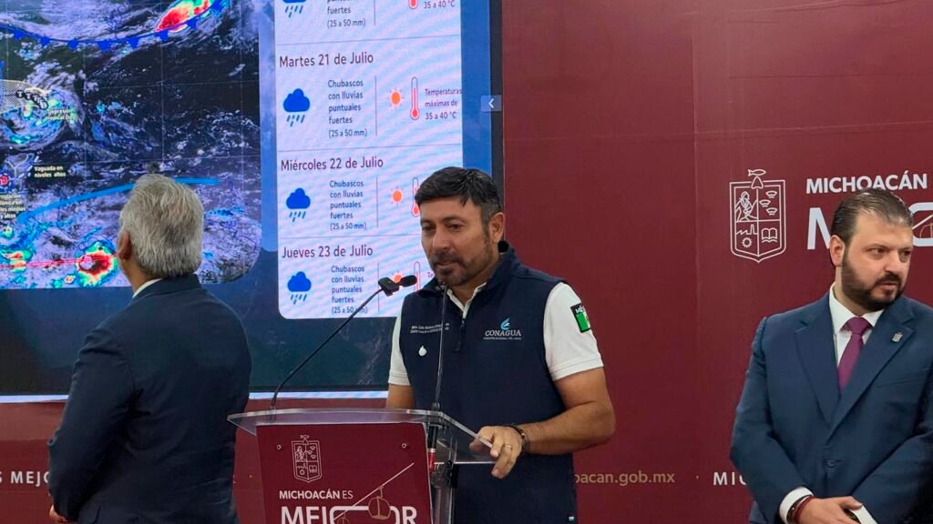 Presa de Cointzio en Michoacán, que registra 77 por ciento de su capacidad de almacenamiento.