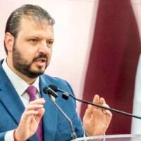 Raúl Zepeda Villaseñor informa sobre la mesa de diálogo con comuneros de Arantepacua.